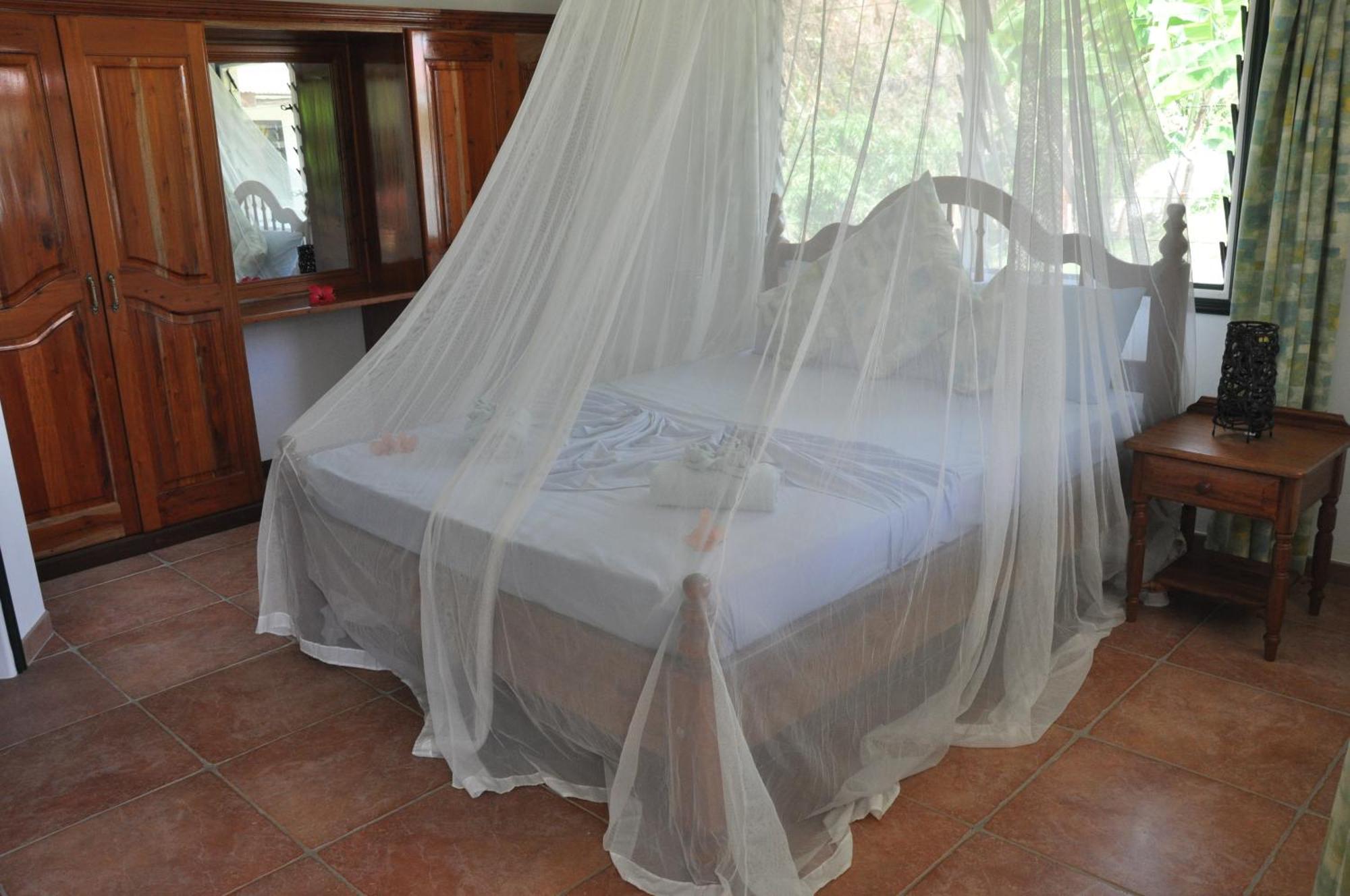 La Bel Zilwaz Guesthouse Ла-Діг Номер фото
