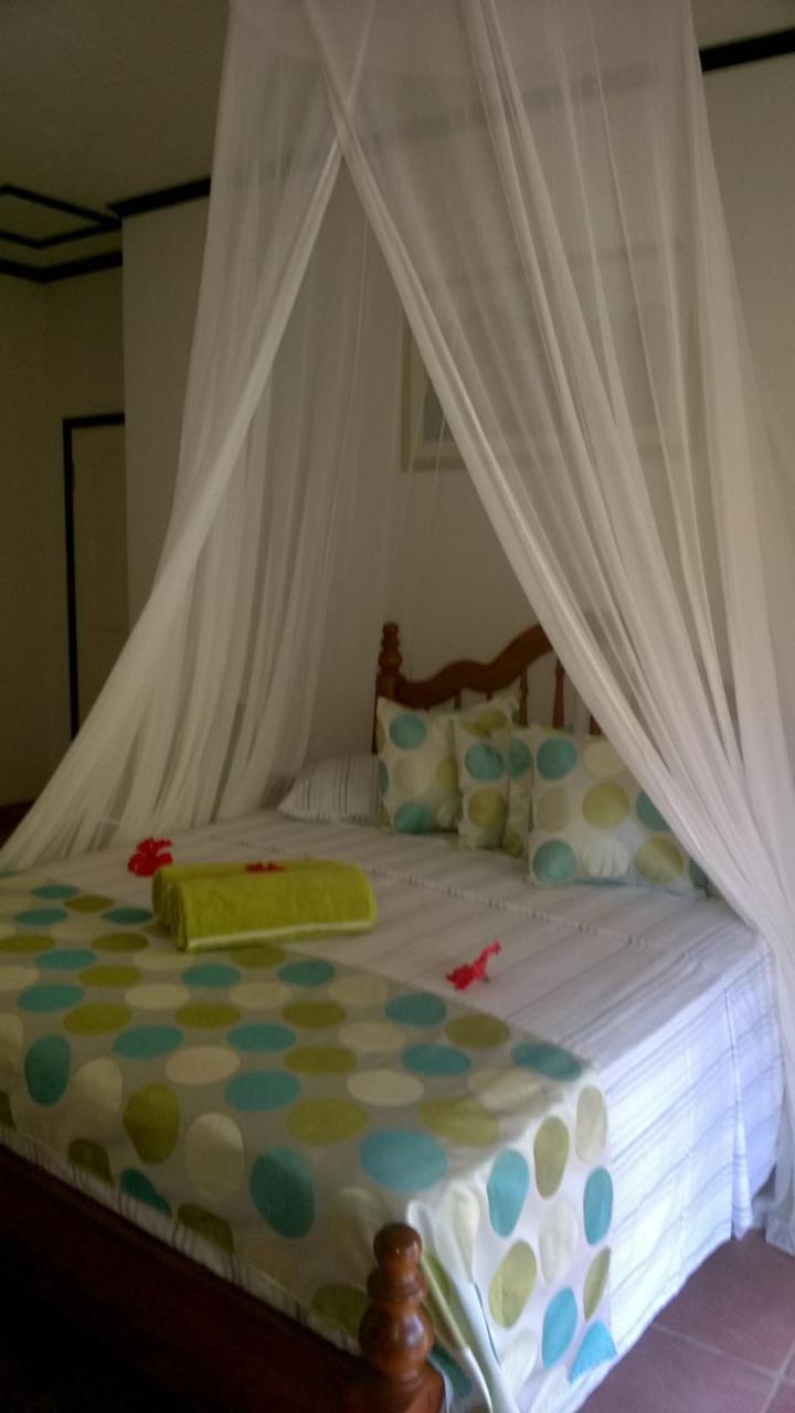 La Bel Zilwaz Guesthouse Ла-Діг Екстер'єр фото